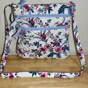 Vera Bradley Triple Zip Hipster in Magnifique Floral NWT